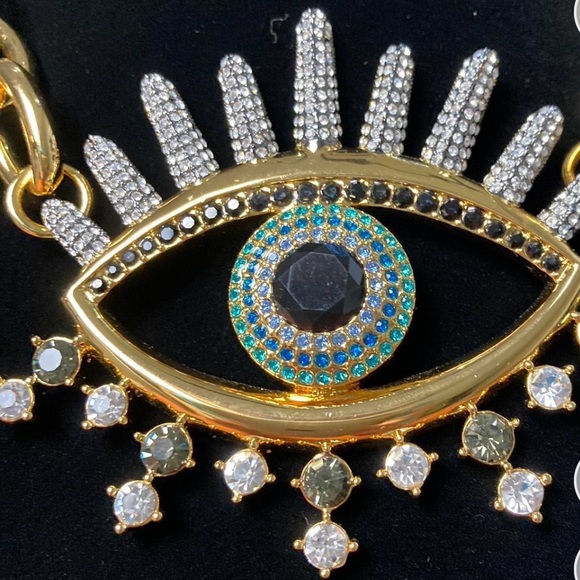 Meet your Posher, Wendy - Picture 3 of 13